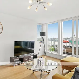 queens-apartments-city-centre-sea-view-private-parking-luxury.hotelsaberdeenuk.com/